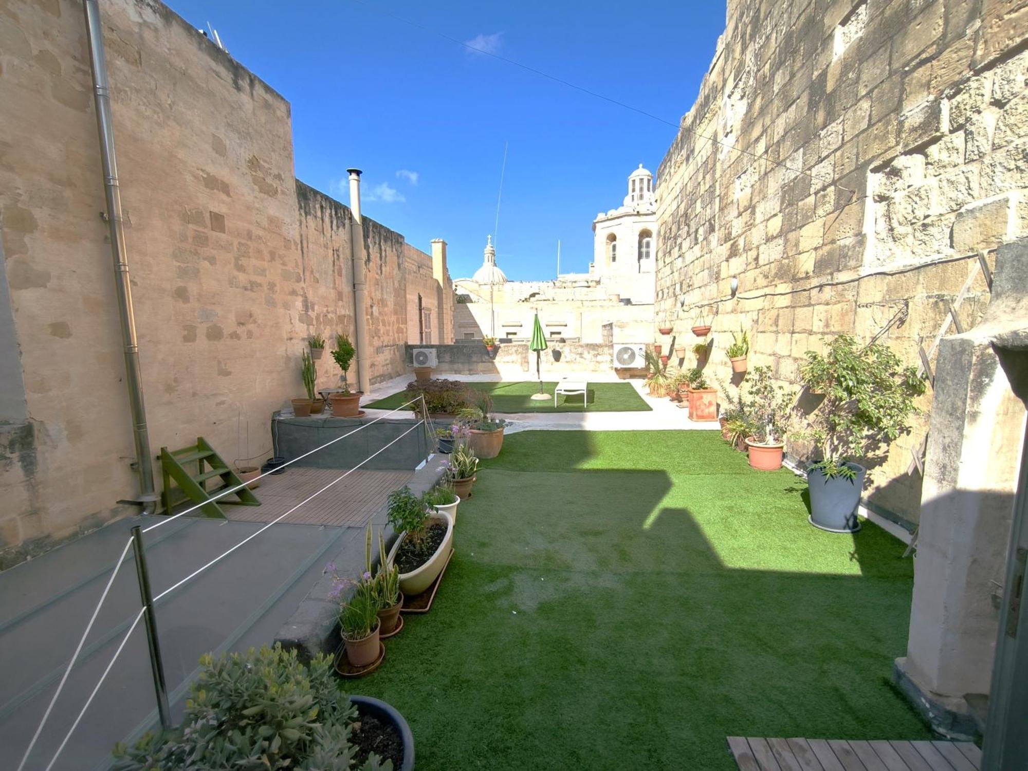 Stunning Valletta 3 Bedroom Town House Bagian luar foto