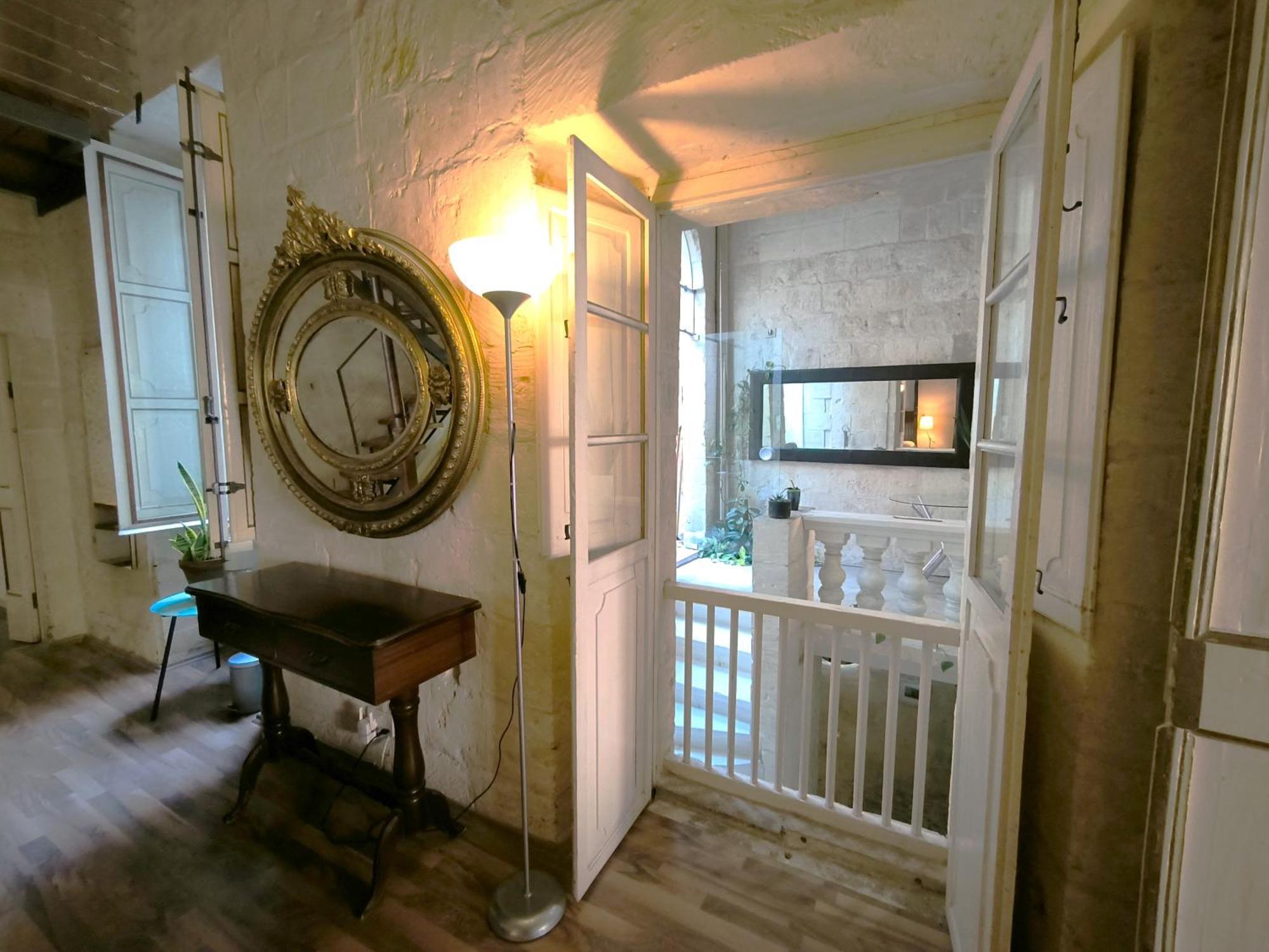 Stunning Valletta 3 Bedroom Town House Bagian luar foto