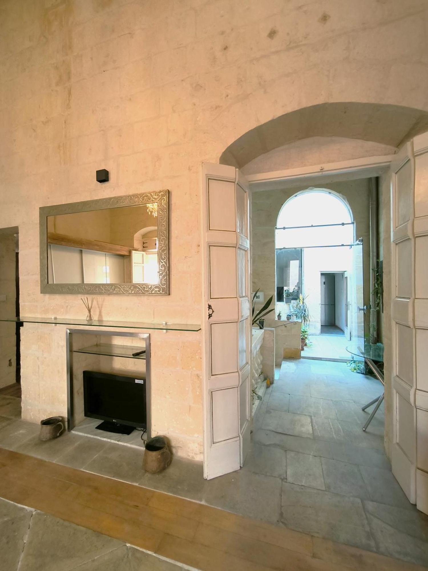 Stunning Valletta 3 Bedroom Town House Bagian luar foto